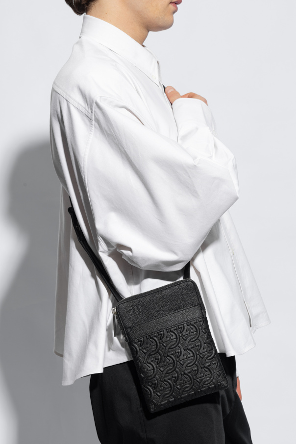 ショルダーバッグ・ポシェット SALVATORE FERRAGAMO Black Leather Large Crossbody Bag SALVATORE FERRAGAMO Calfskin Gancio City Saddle Bag Black